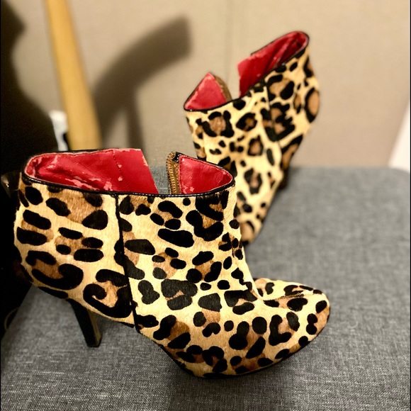 Leopard Print Platform Booties Size 9 - Picture 3 of 4